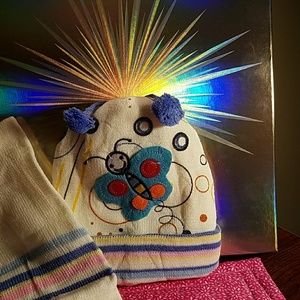 B1G1free Hat & Scarf Set Jack Frost is here :)